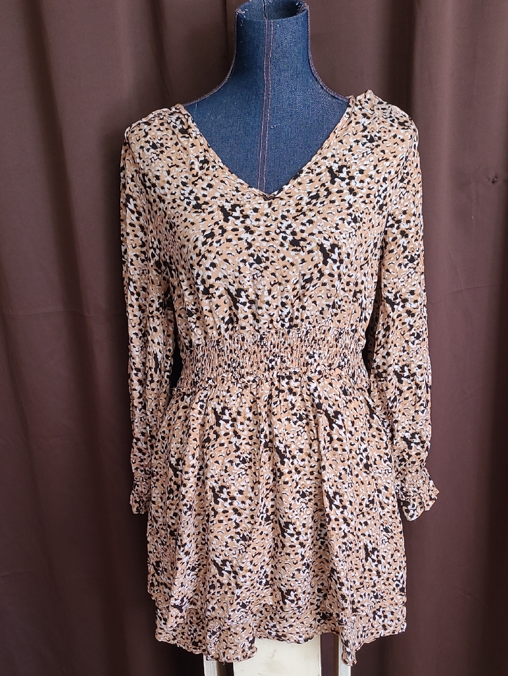JODIFL Beige/Black/White Smocked Waist V-Neck Long Sleeve Dress